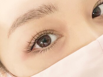 ラシック(Lachic)の写真/歴10年以上の経験豊富な施術者がお一人お一人の目元悩みを解決♪個室だから周りを気にせず相談出来る◎