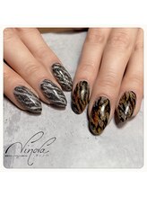 ヴィノバ(VINOVA)/虎ネイル♪