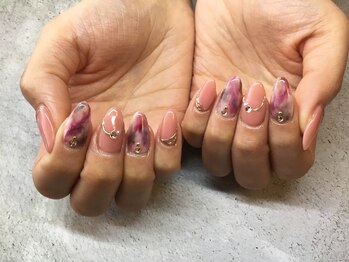 ラウト デコレーションアンドネイルサロン(Lauto Decoration&Nail Salon)/ニュアンスアートネイル