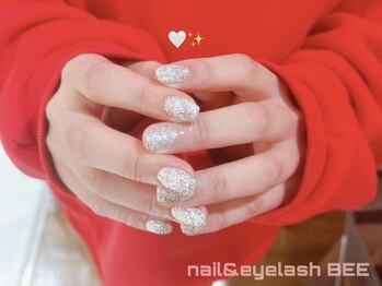ネイルビー 銀座店(Bee)の写真/【銀座駅直結!】毎月変わるマンスリーデザイン《HAND》¥10000/《FOOT》¥8800/初回限定★ワンカラー¥5980