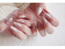 ネイル フライガール(nail FLY GIRL)/手描きハートのラインネイル♪