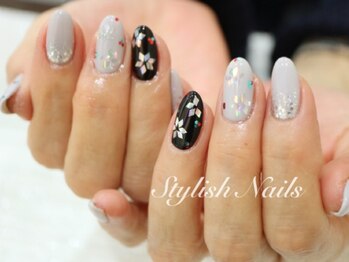 スタイリッシュネイルズ(Stylish Nails)/冬ネイル☆雪の結晶