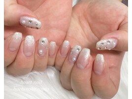 ホワイトラメグラデネイル