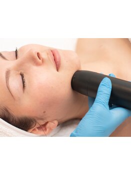 ホウレイ線・たるみ改善！予防ケア