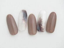 マドンナリリー(Madonna Lily)/アート4本ネイル♪