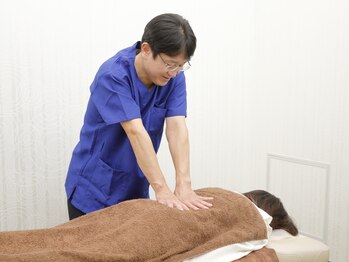 らいおんハート鍼灸整骨院 ダイエー海老名/腰部の施術