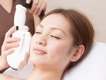 ビーフィール 千葉店(be feel)の写真/顔脱毛4980円♪痛みが苦手な方にも◎肌に優しい高速脱毛機採用!都度払いもOK/メンズヒゲ脱毛は3300円♪