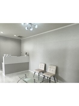 ナチュラル上品な目元にしたい