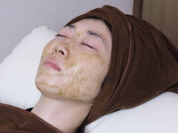 ステラ(Stella)の写真/【北千住駅徒歩5分】次世代ハーブピーリングの力で肌のターンオーバーを整え、明るく透明感のある素肌へ♪