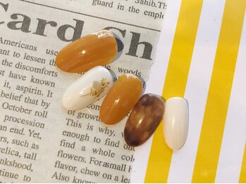 ネイルズ ララ(nails Lala)/マスタード*