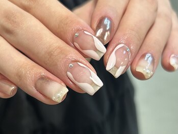 チルダ(tilde)/ピンクミラーモードネイル