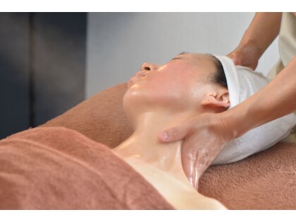 サロン ド ボヌールの写真