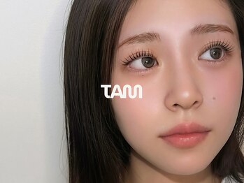 タム(TAM)の写真/韓国風まつげ等トレンドデザインもお任せください♪根元からまっすぐ上げる高技術で、理想の目元に変身★