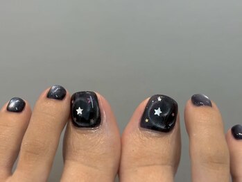 ロウズネイル 国分寺店(LOEWS NAIL)の写真/足元をより一層美しくおしゃれに彩るフットネイル。 LOEWSならではの定額Artはフットも人気◎同時施術もOK!