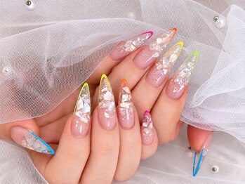 ネイビー(Naivy)の写真/モチ◎強度◎のアクリルスカルプでカワイイが長く続く！スピーディな施術が高評価のスカルプ特化サロン♪