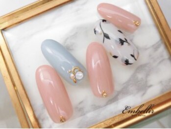 アンベリール 横浜店(Embellir)/(1123)小花柄ネイル