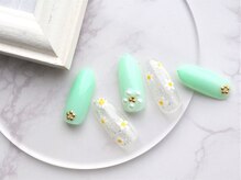 ネイル スパ ココプラス(Nail spa Cocoplus)/小さいお花の韓国風ネイル