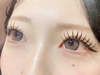 ザラボアングゥ(The Labo ungu)/【束感マツエク】