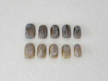 ムイ(mui)/ちぐはぐネイル