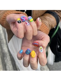 推し活　カラフルネイル