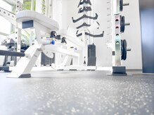 ラグラグパーソナルスペース 恵比寿(LUXLAG personal space)/白基調