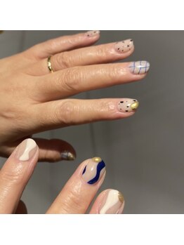 ユヌ(une)/ニュアンスネイル