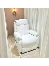 ティントアイラッシュ 東久留米店(tinto eyelash)/施術中はカーテンで個室に