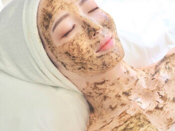 ユミの写真/毛穴詰まり&黒ずみ徹底改善!!剥けないハーブピーリング×毛穴洗浄ダウンタイム無しで即毛穴レス美肌☆