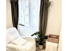 アトリエ ヘアメイクアンドアイラッシュ(atelier hairmake&eyelash)の雰囲気（お客様へ寄り添ったカウンセリングと丁寧な施術を心がけています）