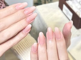 透明感たっぷりチークネイル