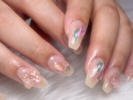 キラキラ×チークネイル