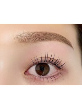 ナチュラル上品な目元にしたい