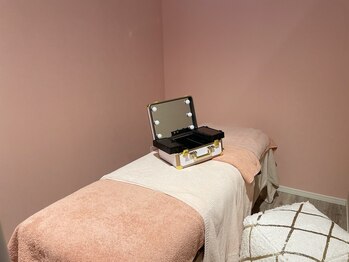 リーチェビューティプラス(riche beauty +plus)/窓付きの個室♪完全個室で安心