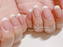 リル(RIRU)/キラキラ白フレンチネイル