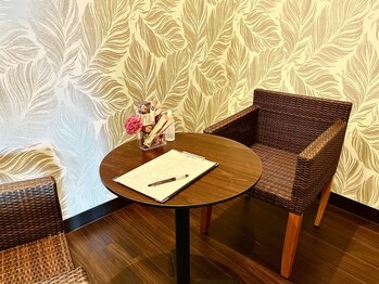 サロン ド ヴィーナス 行田店/店内は落ち着いたバリ風