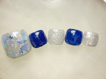 リラ(RIRA)/サマーフットネイル