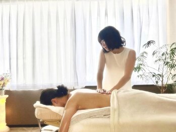 オクルミ 茅場町(Okurumi)の写真/静かな落ち着きのある空間で、上質な贅沢タイムを。厳選アロマの香りに包まれて、心身共に癒される体験を♪