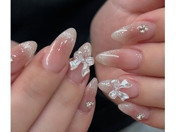 ネイルアンドアイラッシュスタジオ シュシュ(chouchou)/チークマグリボンVカットスト-ン