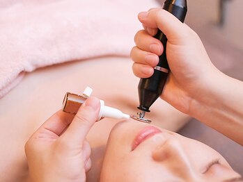 こりほぐし家/ 本場韓国式小顔骨気(コルギ)