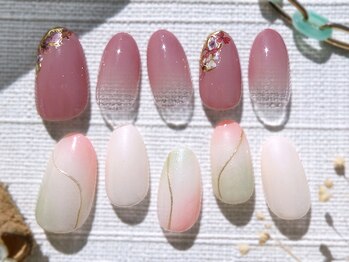 プラスネイル 池袋西口店(PLUS NAIL)の写真/OLさんに人気のネイルや今人気のデザイン等、毎月30種類以上のデザインをリリースしています【池袋西口店】