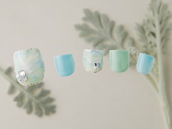 ネイルサロン ハース(Hearth)/華やかなジェルフットネイル☆