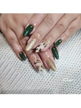 シェリ(Cheri)/秋ネイル　グリーン　アニマル柄