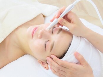 プラセル(Placer)の写真/【麻生駅徒歩1分】いちご鼻/開き/黒ずみ毛穴ケア専門店で。北海道希少商材で透明感のあるお肌へ導きます♪