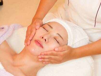 メナードフェイシャルサロン 千歳烏山駅北口店の写真