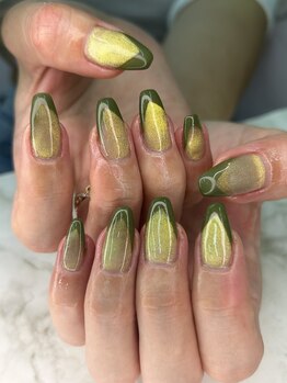 アイル ビューティーサロン(Airu Beauty Salon)/モスグリーンマグネットネイル♪