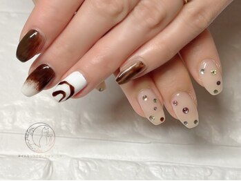 ニケ/カフェオレ