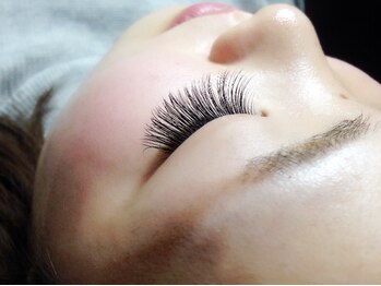 フランキンセンス 八千代緑が丘店/印象的な目に！