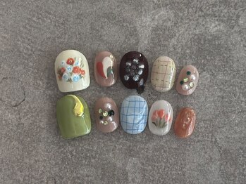 シー(SHE)/オーダーネイルチップ