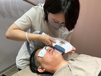 グローアップ(Glow up)の写真/プライベートサロンで脱毛デビュー☆ヒゲ脱毛でお顔を明るく好印象に♪痛みが少ないので初めての方も◎