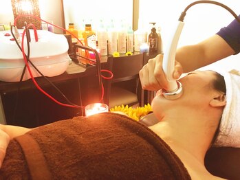 楽々整体院/【 小顔フェイシャル超音波ケア]